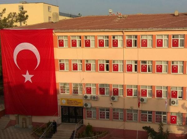 Mehmet Sanlı Mesleki ve Teknik Anadolu Lisesi Fotoğrafı